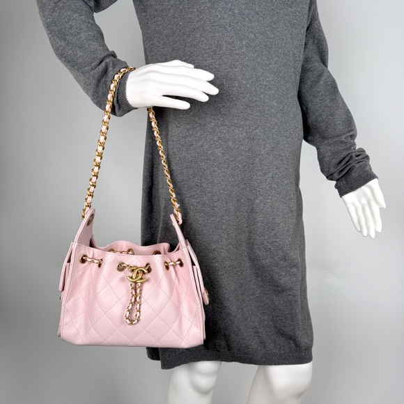 New CHANEL 25 Mini Pink Quilted Caviar Leather Shoulder Bag - Picture 2 of 12